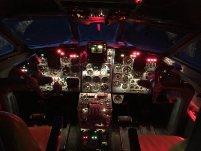 cockpit_night1.JPG