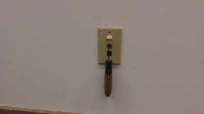 CornerOfficeCable_00.jpg