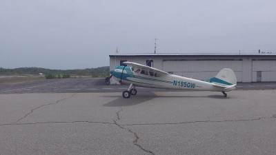 Cessna195_09.jpg