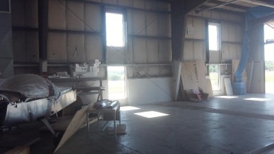 HangarInside_00.jpg