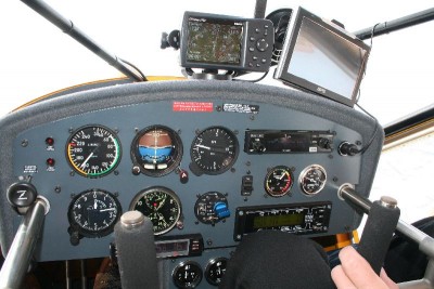 001-Garmin 276C pilot RUS (1).jpg