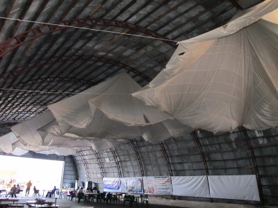 hangar.jpg